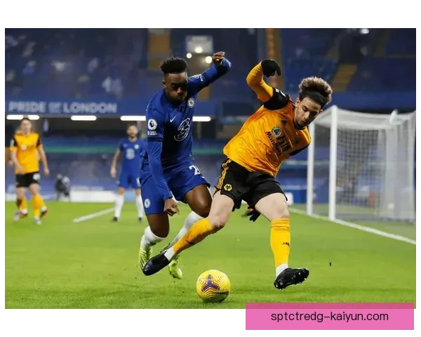 英超狼队状态回暖，近期表现稳健备受关注